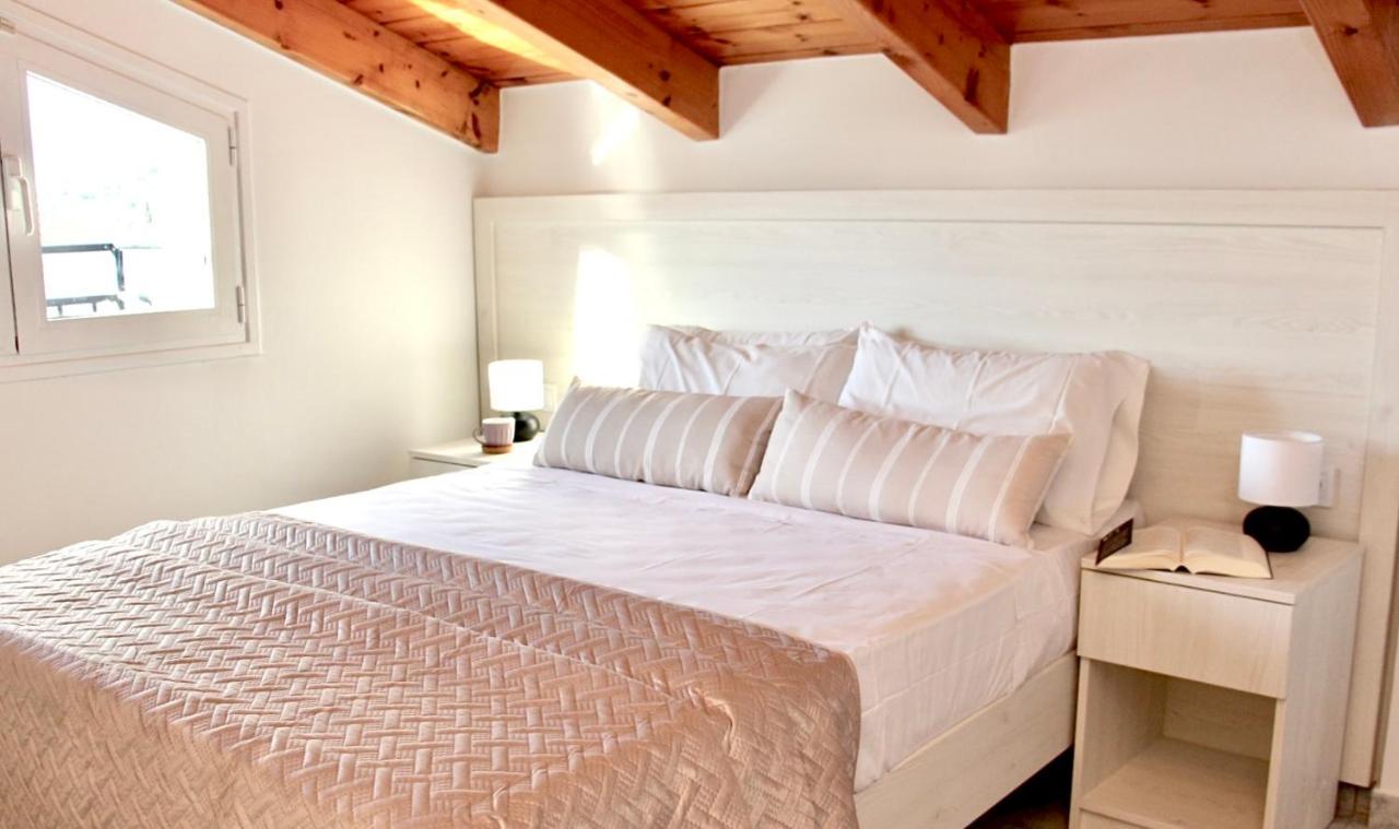 Lightful Attic At Regina Apartments Alykanas  Extérieur photo